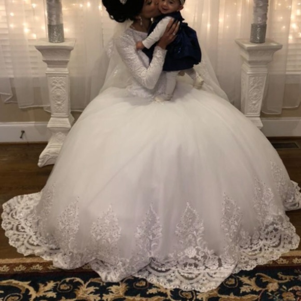 Wedding dress